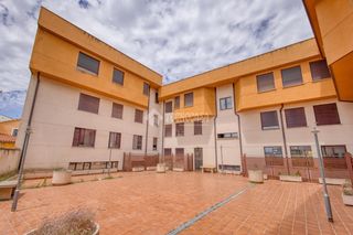 Pis  C. los sauces. Piso en venta en arapiles