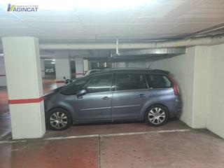 Aparcament cotxe a Calle font i sague 6. Plaza de parking en concordia