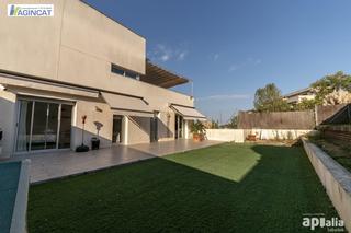 Maison jumele dans Sant Quirze Parc-Vallsuau-Castellet. Adosada en venta en sant quirze parccastellet,  ref. 4782
