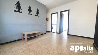 Piso en Calle estampadors dels 6. Piso de 4 habitaciones en la creu de barberà