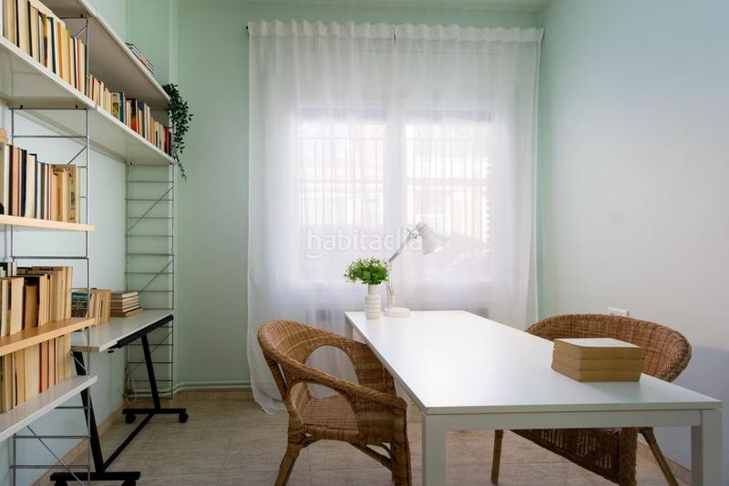 Foto b37efca8-f79b-4678-9e4d-894cff63dbbd. Casa con riscaldamento parcheggio in Hostafrancs Sabadell