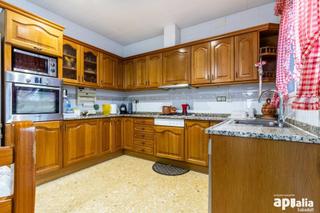 Casa  Carrer de la noguera ribagorçana. Casa con garaje y terraza en torre romeu!