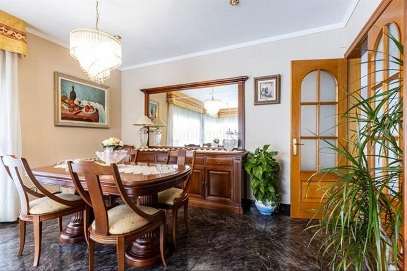 Foto 2c50de41-cc35-4ec1-b1b6-0d482649c4ac. Xalet a carrer john lennon de 57 a Castellarnau Sabadell