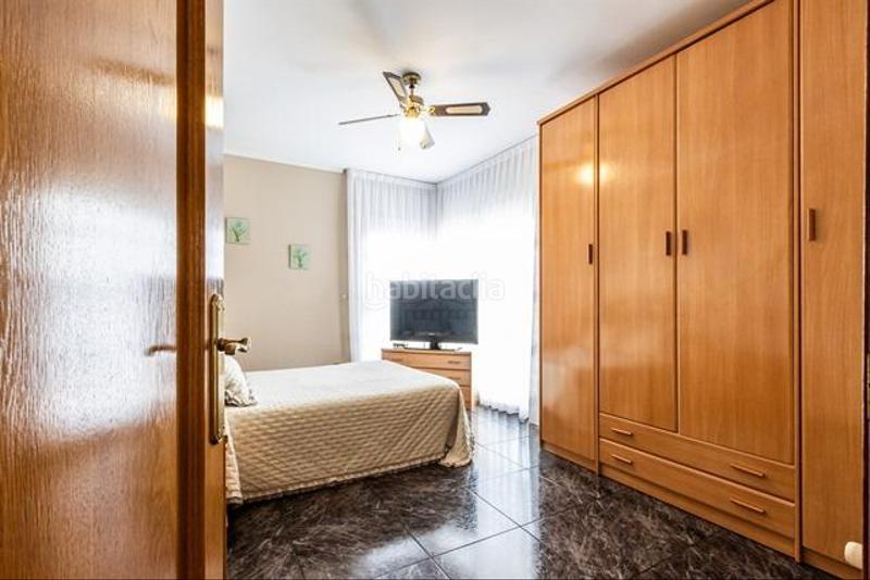 Foto 2dd2f172-20c1-4e47-b116-099cb046aa7d. Xalet a carrer john lennon de 57 a Castellarnau Sabadell