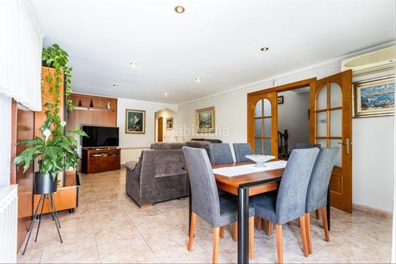 Foto 6ce07708-2cd9-4273-a434-259023d994cf. Xalet a carrer john lennon de 57 a Castellarnau Sabadell