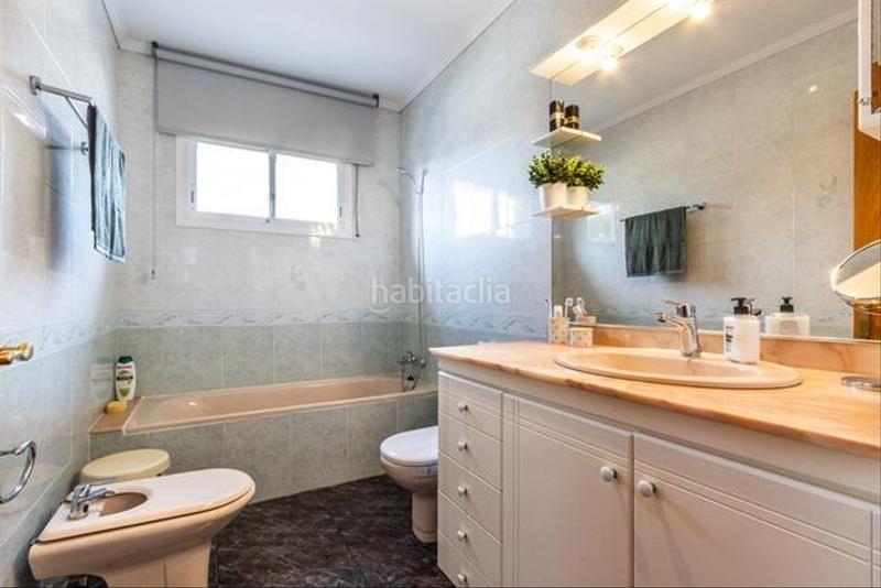 Foto 79e3b14c-cd83-4c60-b5e6-ad22a0998c0f. Xalet a carrer john lennon de 57 a Castellarnau Sabadell