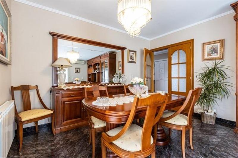 Foto 8588ded2-9ba8-48c2-9359-6f5fb7693608. Xalet a carrer john lennon de 57 a Castellarnau Sabadell