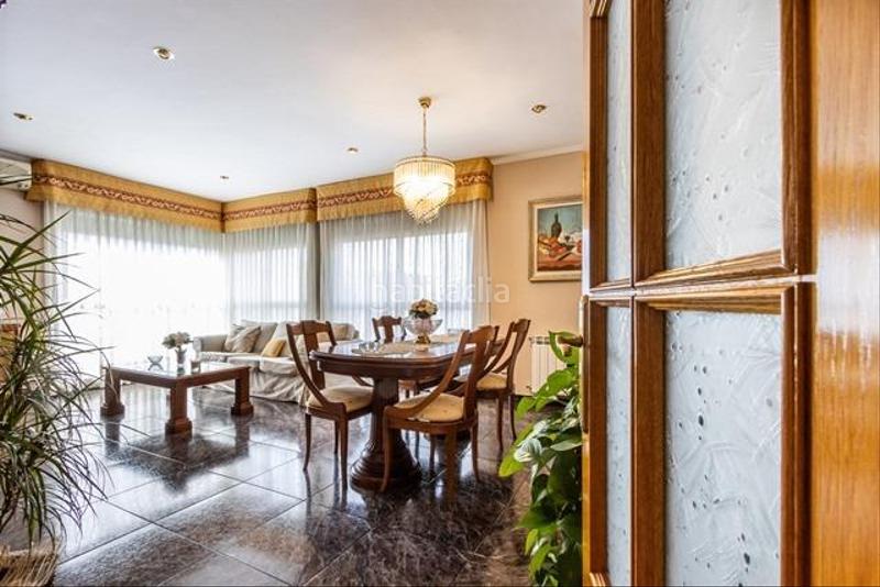 Foto 988be38f-4a3b-4380-8783-59e7c70fecff. Xalet a carrer john lennon de 57 a Castellarnau Sabadell