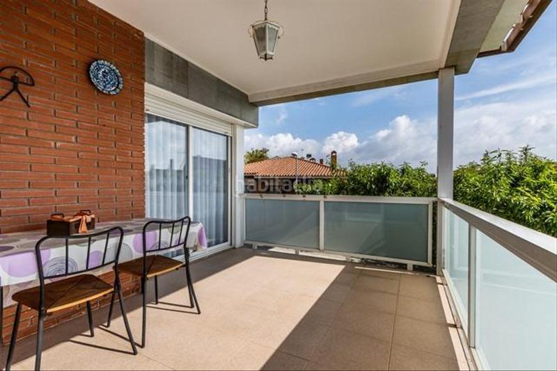 Foto f5316470-7448-4b8c-9eb6-d852c9072788. Xalet a carrer john lennon de 57 a Castellarnau Sabadell