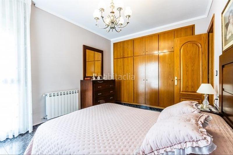 Foto f85a0809-6a6b-4a39-92fe-38c138986a51. Xalet a carrer john lennon de 57 a Castellarnau Sabadell