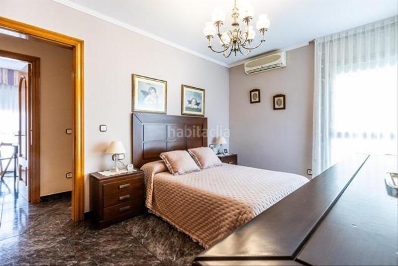 Foto fde1ee9f-2a38-46d0-a4d5-4b8156e98db2. Xalet a carrer john lennon de 57 a Castellarnau Sabadell