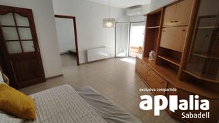 Rez-de-chausse dans Creu Alta. Planta baixa amb terrassa interior a plaa usatges, a 5 minuts f