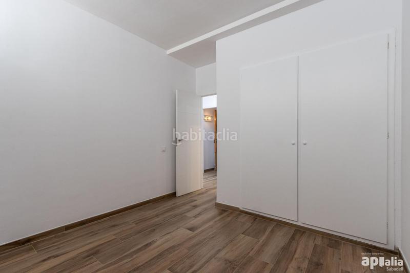 Foto f7cca988-be77-44d6-8727-05da519d8bbe. Pis a Creu Alta Sabadell
