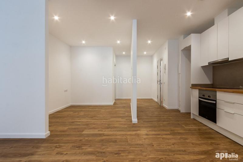 Foto 04ec9fc0-590a-4c8b-b4a2-93e7f77391f4. Planta baja apartamento en planta baja tipo loft, en el Eixample en Sabadell