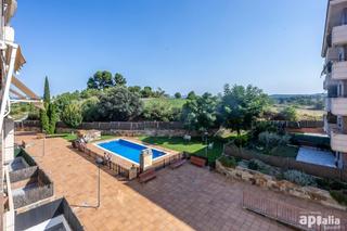 Appartement  Calle de puig antic. Castellarnau, 3 habs. parking, trastero y zona ajardinada con pi