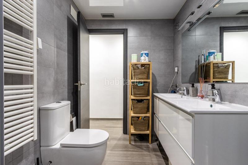 Foto ad95cfeb-46ca-4cb1-82bf-ca6e0ffbe550. Casa con riscaldamento parcheggio in Can Puiggener Sabadell