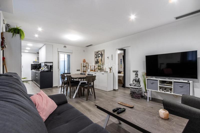 Foto dbc7d0c1-8118-41a0-86a6-9e4672816653. Casa con riscaldamento parcheggio in Can Puiggener Sabadell