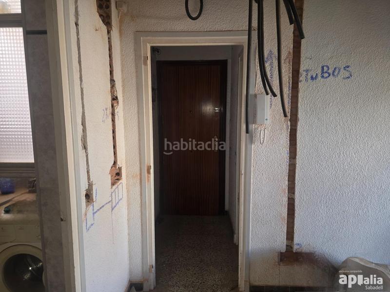 Foto 5f2fd531-3e51-499e-88f9-da395b21f3e0. Piso can oriach, 1 de altura, muy muy económico!! en Sabadell