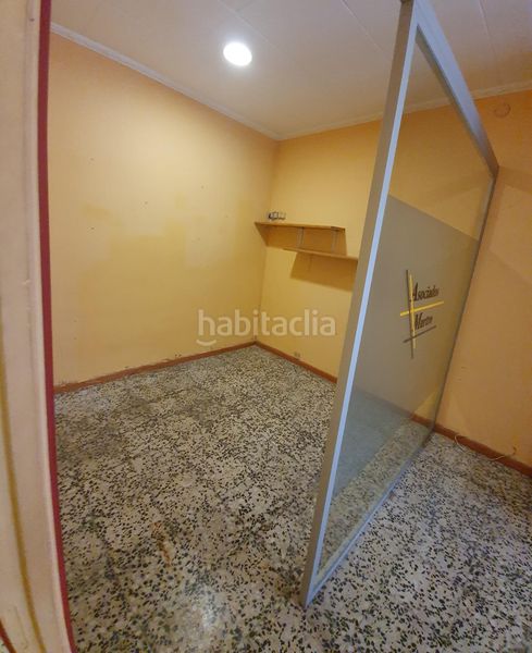 Foto 08bb11a5-4fde-4b02-9db2-2f926e7c0c47. Local comercial  actualmente diáfano, , zona concordia obrascón! en Sabadell