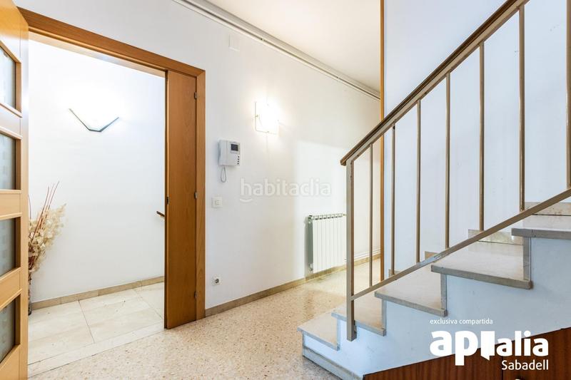 Foto 18f93594-5766-4d9f-922e-e49eaf075e2d. Casa con riscaldamento parcheggio in Creu Alta Sabadell