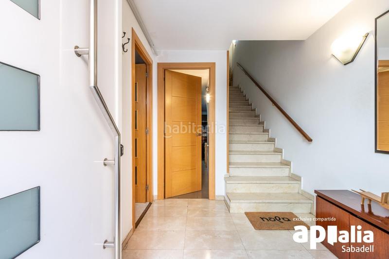 Foto cd1d2401-688e-44cc-80e1-64e28836812a. Casa con riscaldamento parcheggio in Creu Alta Sabadell