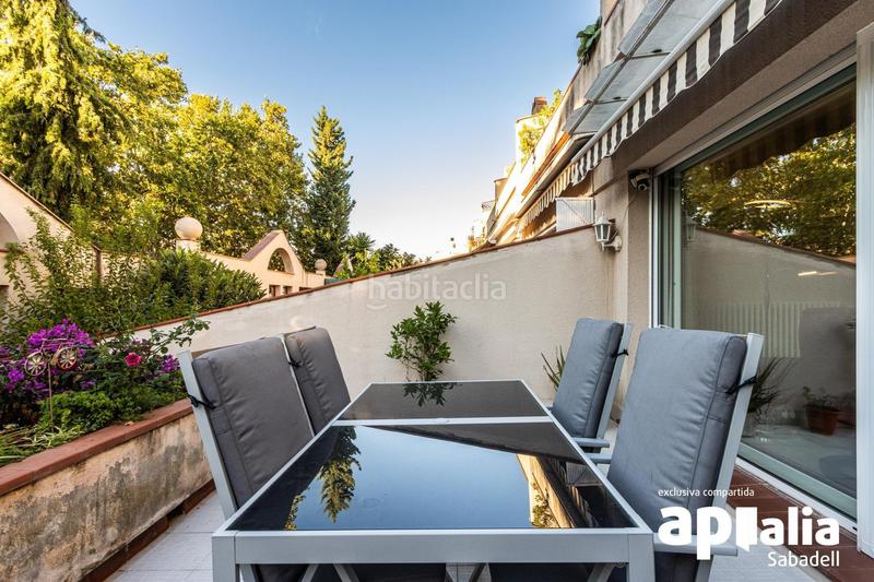 Foto e7709dae-3196-45c8-b017-094d7be2b324. Casa con riscaldamento parcheggio in Creu Alta Sabadell