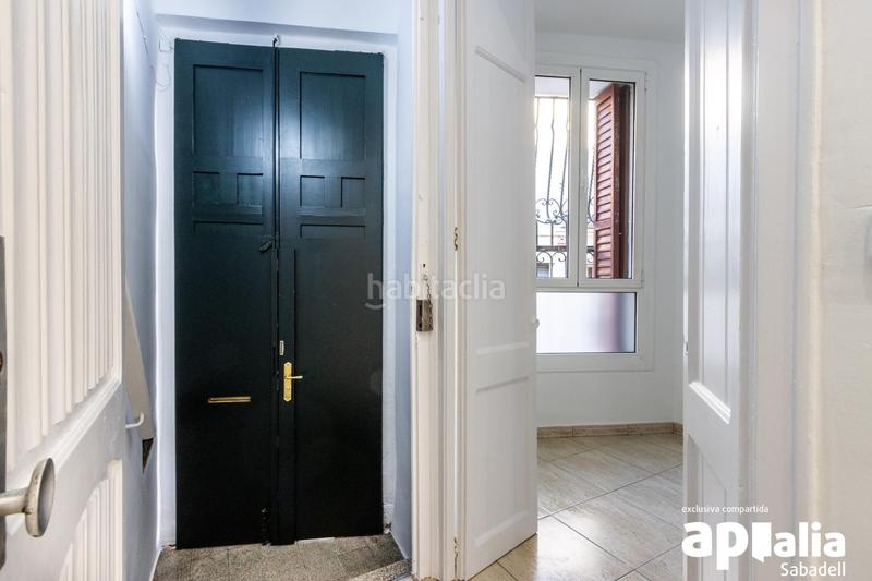 Foto bfec3de7-5d62-4d52-a672-596bb1b71ca4. Etagenwohnung mit heizung in Creu Alta Sabadell