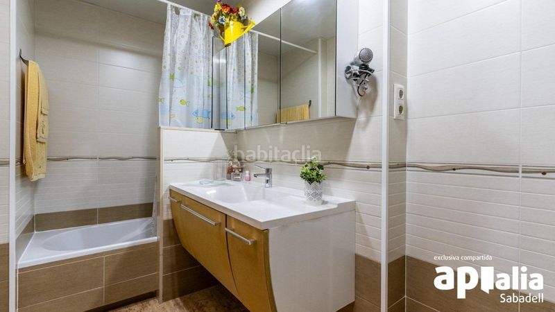 Foto 7a735e5a-2933-4bcd-acfa-e8a129d40b24. Casa amb aparcament a Les Arenes - La Grípia - Can Montllor Terrassa