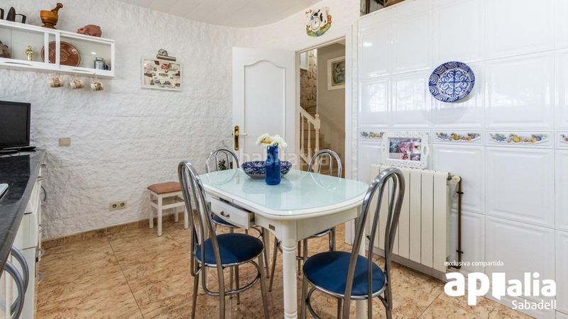 Foto ad3e937e-37b3-410b-b40b-1013fbe40cde. Casa amb aparcament a Les Arenes - La Grípia - Can Montllor Terrassa