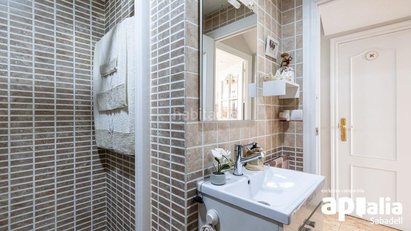 Foto b7c4a981-ff22-4d67-afdc-bbe061d75e8a. Casa amb aparcament a Les Arenes - La Grípia - Can Montllor Terrassa