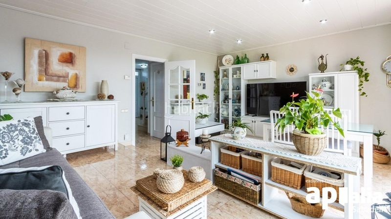 Foto e7d5f158-780c-4173-906f-5171344c0e46. Casa amb aparcament a Les Arenes - La Grípia - Can Montllor Terrassa