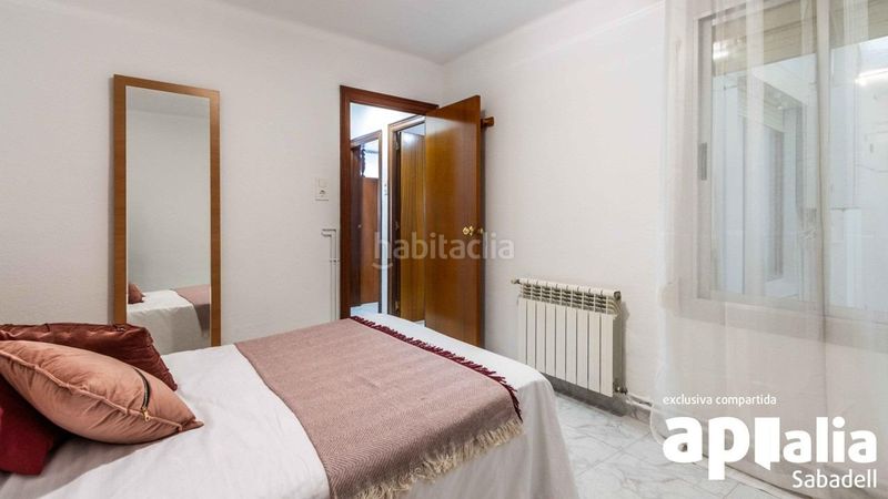 Foto aca3cb97-9837-416d-b2e9-aaa077158e73. Planta baja  impecable en Can Rull, sin barreras, 3 habitaciones y entorno residencial tranquilo en Sabadell