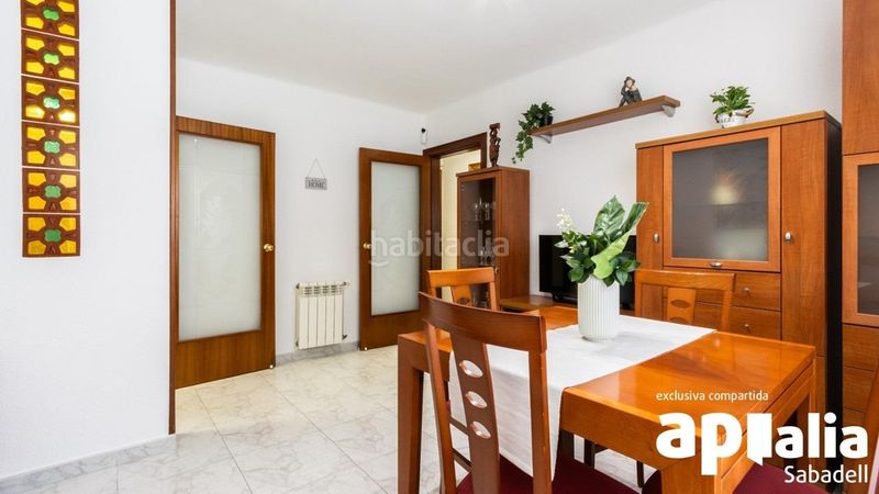 Foto d7889b9f-a9a1-4e90-bb50-3f1ab223bdd9. Planta baja  impecable en Can Rull, sin barreras, 3 habitaciones y entorno residencial tranquilo en Sabadell