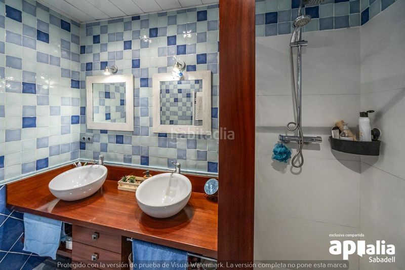 Foto 0ab38f92-0243-478b-8034-465235347faa. Casa amb aparcament a Serra d'en Camaró Sabadell