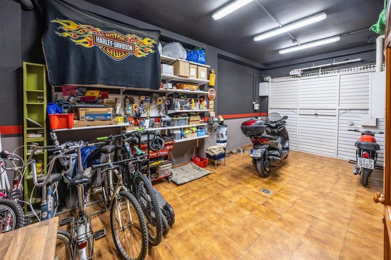 Foto 80f2dfc9-e7ee-40fe-979a-4c9b3972b8fc. Casa amb aparcament a Serra d'en Camaró Sabadell