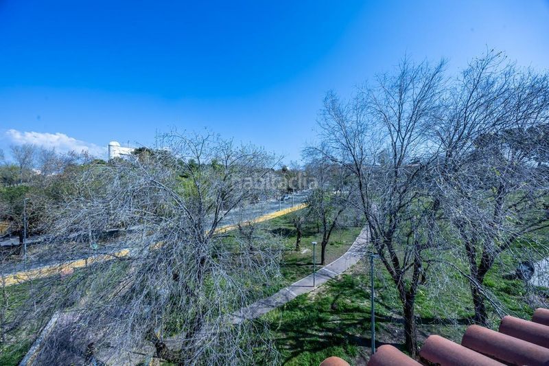 Foto b28f9e5f-3b67-4a90-8d0f-930c512d0a06. Casa amb aparcament a Serra d'en Camaró Sabadell