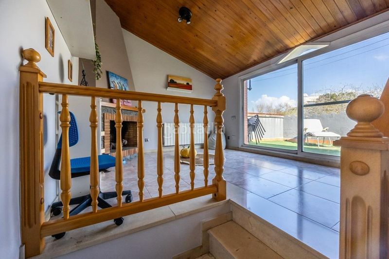 Foto e120d3ca-acd7-4e1c-b502-9a144647ee32. Casa amb aparcament a Serra d'en Camaró Sabadell