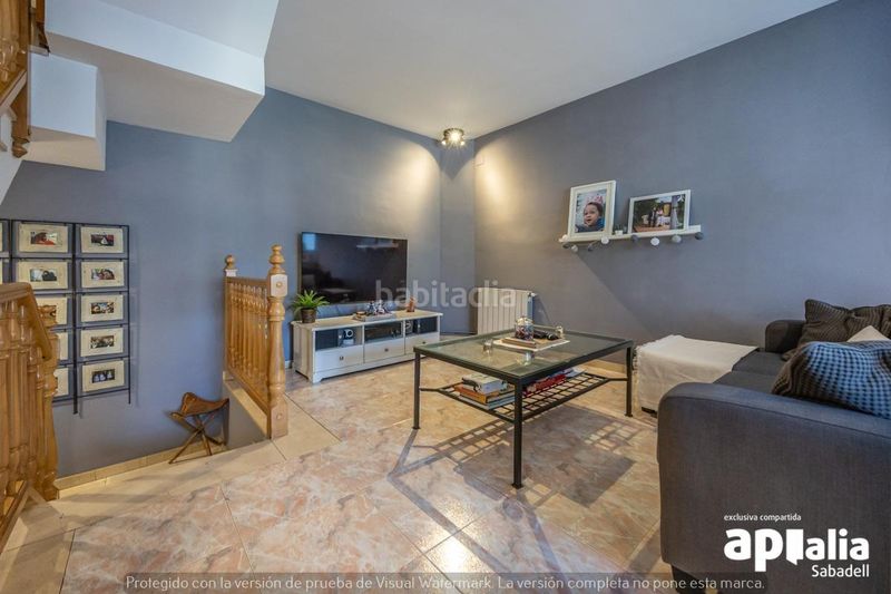 Foto e9f81178-65a2-48f4-9864-678069d98084. Casa amb aparcament a Serra d'en Camaró Sabadell