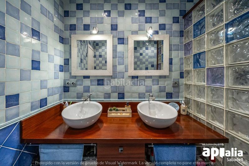 Foto eeed3bf2-a59d-4410-8689-42b0dec6e244. Casa amb aparcament a Serra d'en Camaró Sabadell