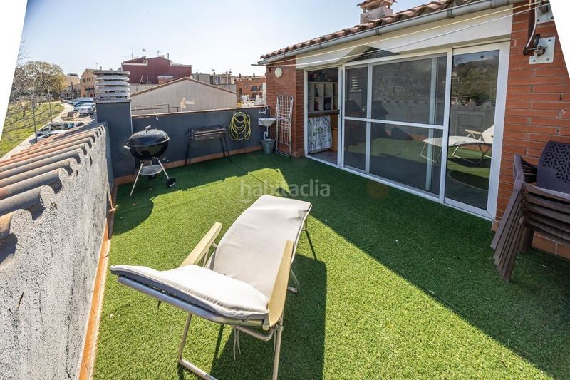 Foto ffcdbee7-39a2-484d-bbef-6ce0b8d1b221. Casa amb aparcament a Serra d'en Camaró Sabadell