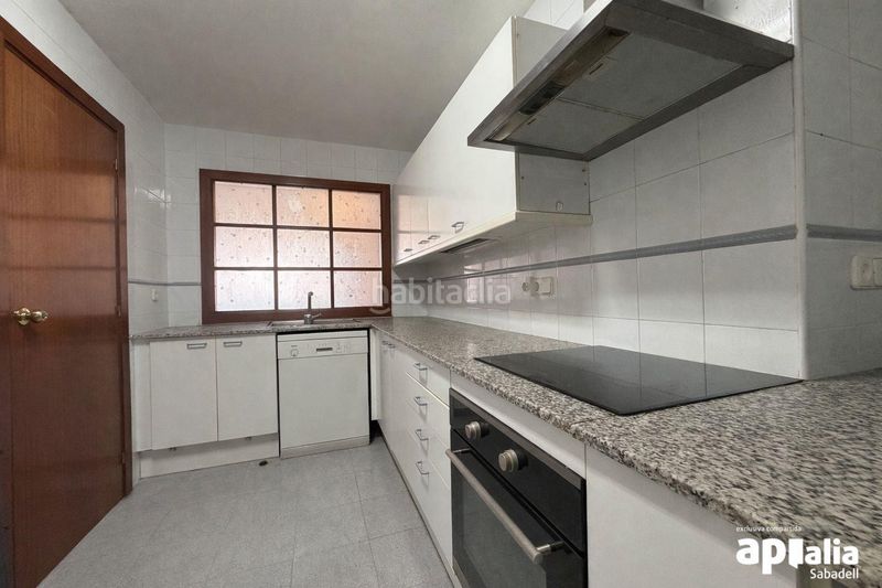 Foto ffae5e2c-76c5-49a6-bfba-07391b0e3889. Pis amb calefacció piscina a Concòrdia Sabadell