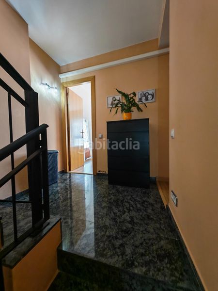 Foto 9336a279-02e5-4390-a30a-8b5053ee8238. Casa amb calefacció aparcament a Can Rull Sabadell