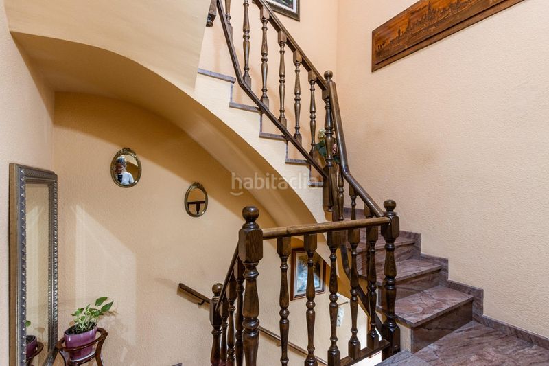 Foto 5793dfeb-57de-4a78-a472-2fd2638319cf. Casa amb calefacció aparcament a Torrent del Capellà Sabadell