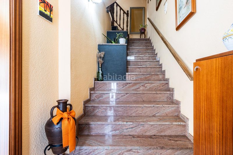 Foto a1386964-ca4e-434d-8051-eb1818340c24. Casa amb calefacció aparcament a Torrent del Capellà Sabadell
