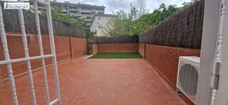 Location Maison jumelée  Carrer carrer de conillera. Casa adosa junto al mercado de can gámbus!!