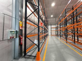Bâtiment à usage industriel  Calle uruguay. Magnificas naves preparadas para cosmética y no he un urefrigera