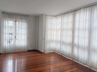 Pis  Praza fernando de casas novoa arquitecto. Piso en pleno centro de lugo con vistas directas a la catedral