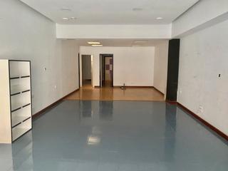 Local Comercial en N/a. Local en venta en calle gorbea