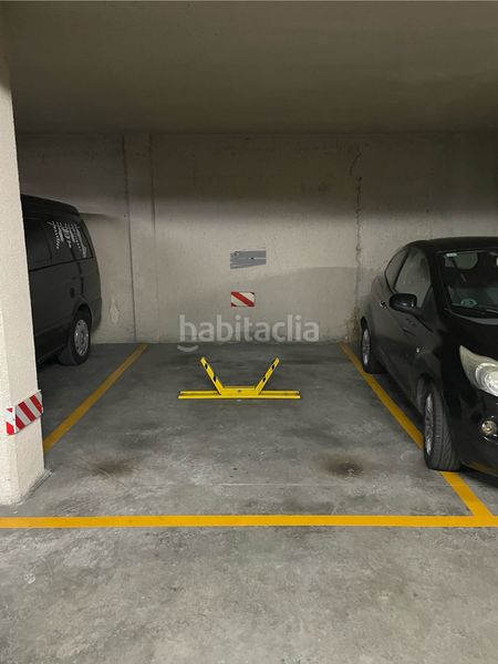 Foto e9e4ebe3-fce1-44c9-a5b6-53a93d25e386. Autoparkplatz in baiona kalea 51 in Lakua-Bizkarra Vitoria - Gasteiz