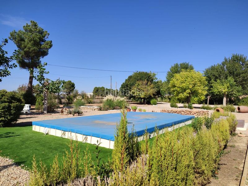 Foto 25ecd895-0ae1-4492-aa9e-bdf7d62635ea. Casa amb calefacció aparcament piscina a Facultad de Medicina Albacete